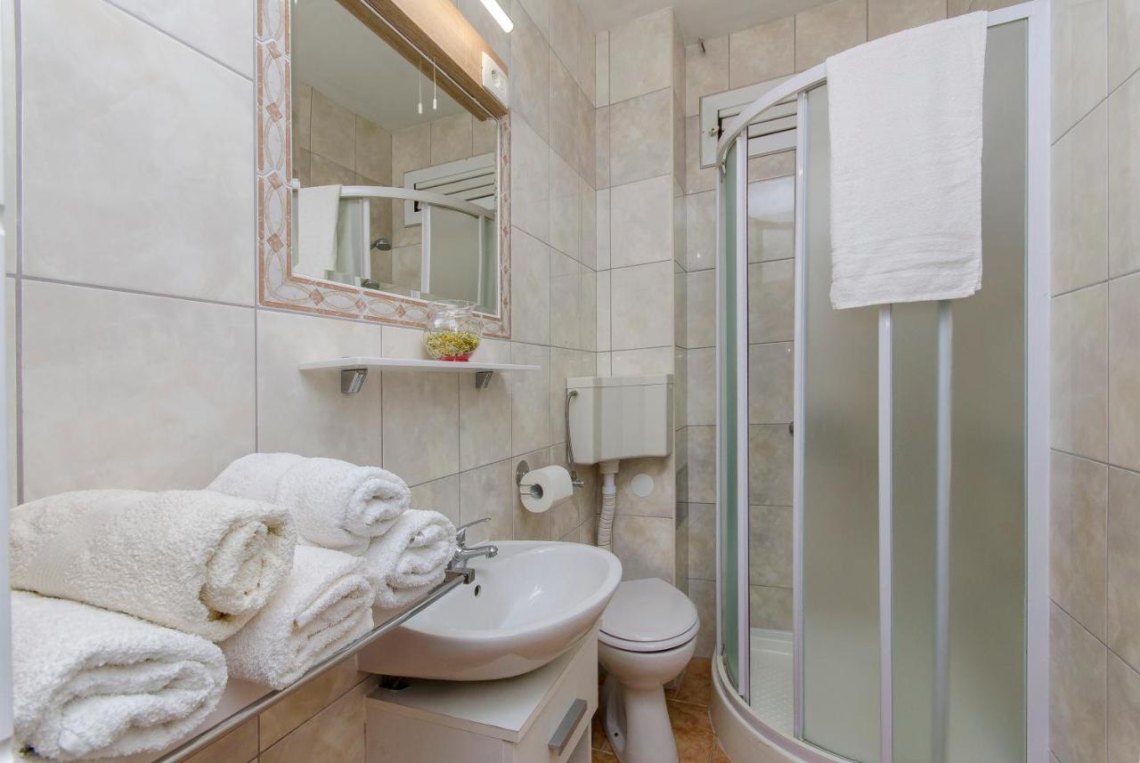 Fima Centar Stobrec Appartement Split Buitenkant foto