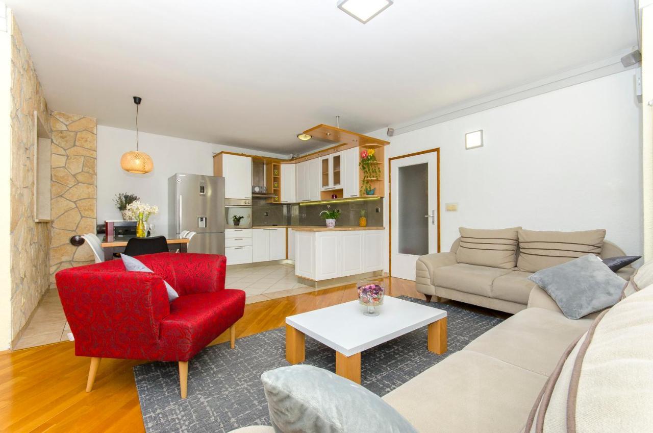 Fima Centar Stobrec Appartement Split Buitenkant foto